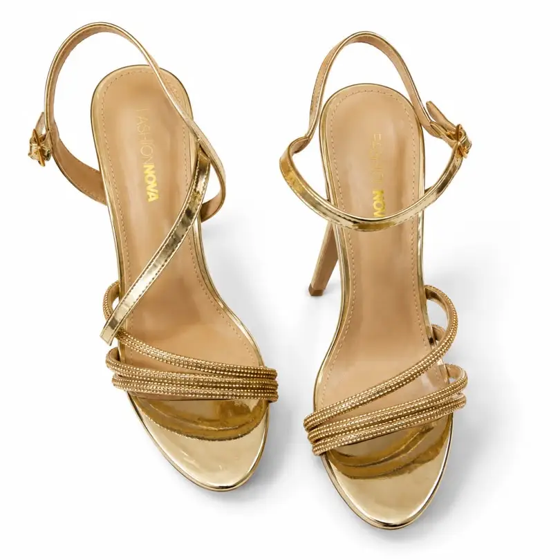 Tacones Dorados/#37's photo #1