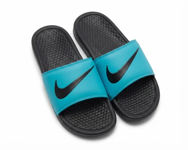 Chancletas Nike Negro con Azul/#41's foto | 21 Boutique |  BizneCubano