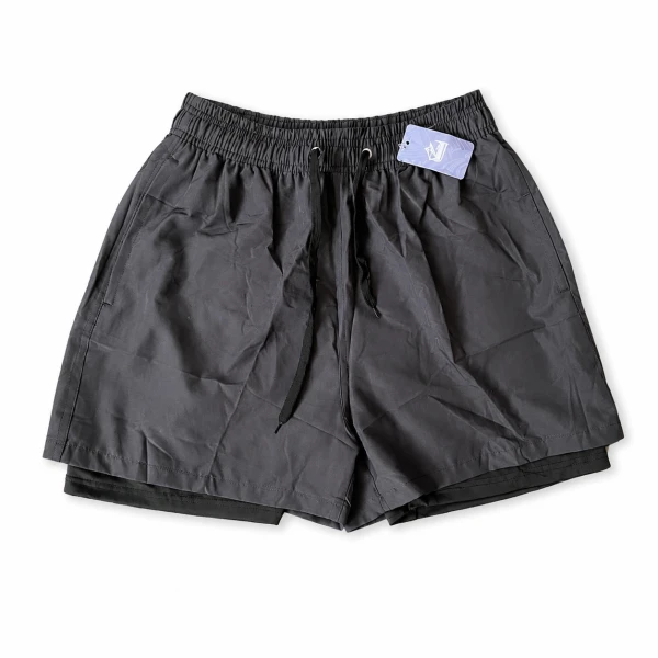 Short con licra Verde negro's foto | 21 Boutique |  BizneCubano