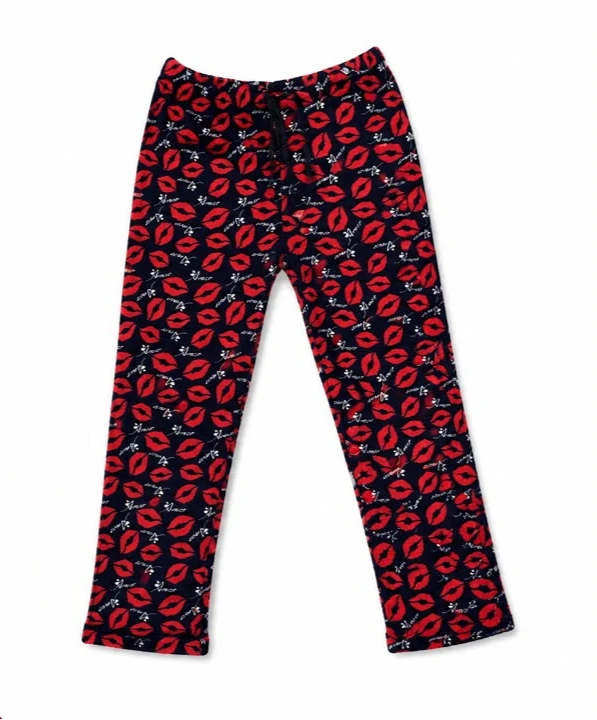 Pantaloneta Tela Peluche Labios's foto | 21 Boutique |  BizneCubano