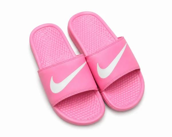Chancleta Nike Rosa con Blanco/#40's foto | 21 Boutique |  BizneCubano